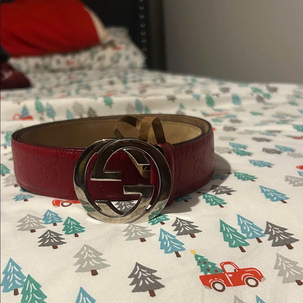 Gucci Burgundy Leather Belt with Silver Emblem